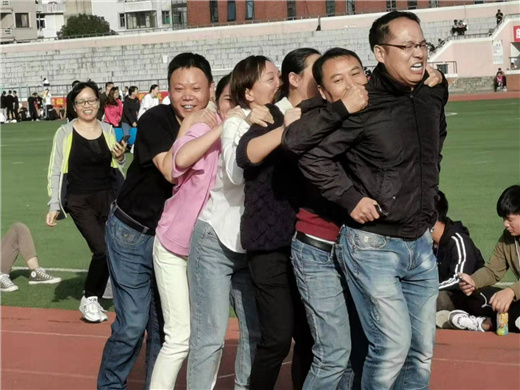 趣味运动 快乐生活｜学院工会成功举办2019年教职工趣味运动会