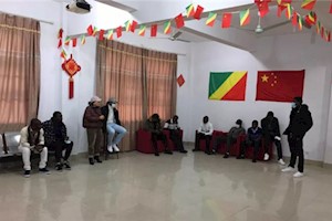 她，是在校留学生的守护者 