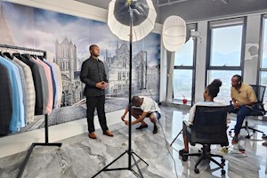 “从学电商到做电商”——留学生逐浪东阳产业带实践记