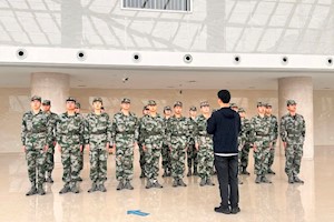 国旗下沸腾的青春