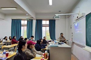 督导专家进校园 激活教学督导新动能