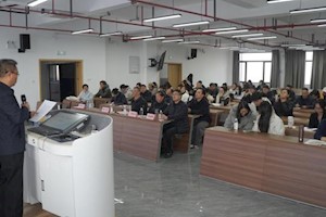 人文学院“说课程”教研活动顺利举行